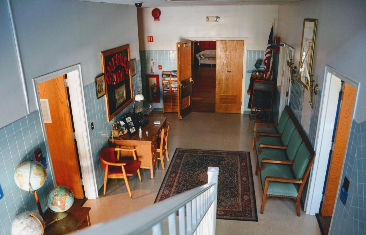 Sherman Inn อ็อกเดนสเบิร์ก ภายนอก รูปภาพ