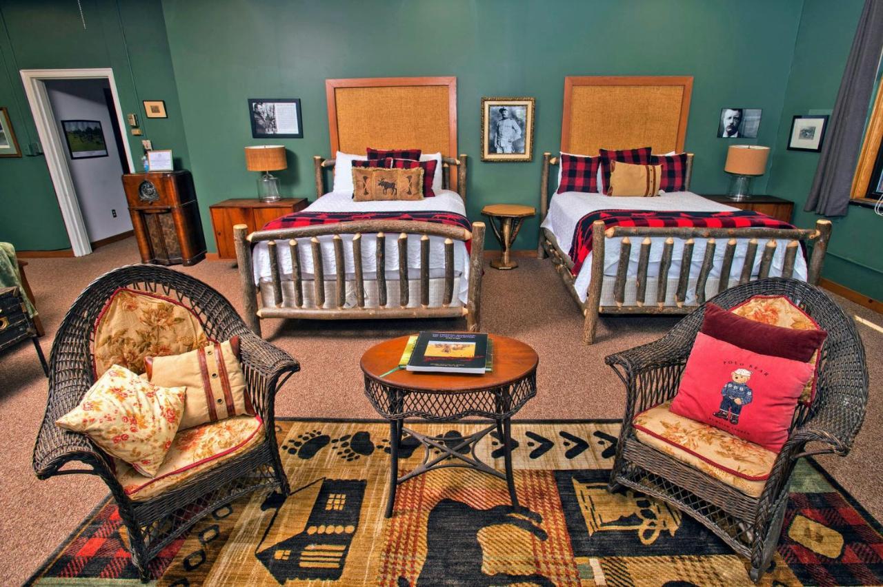 Sherman Inn อ็อกเดนสเบิร์ก ภายนอก รูปภาพ